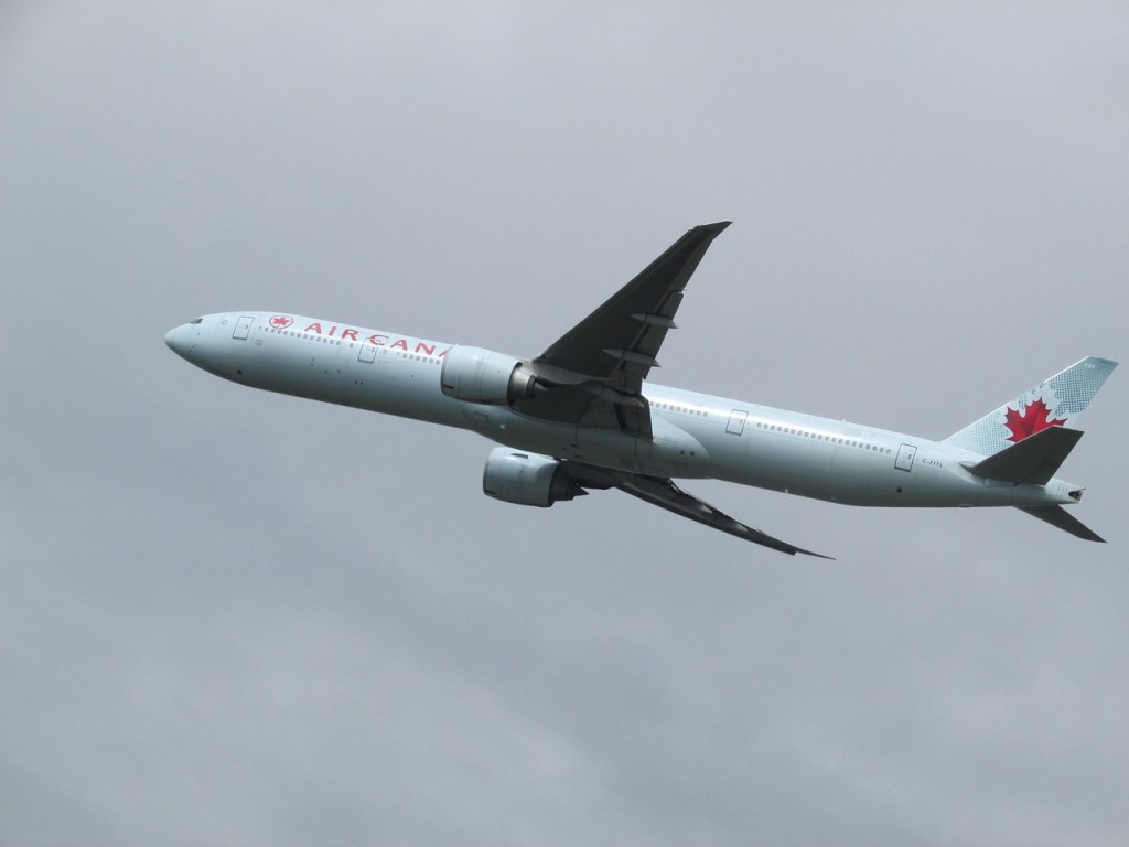 air canada plane